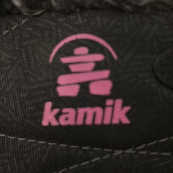 Kamik winter boots. Black and pink. Pull to tighten. Soft inside and top. - Picture 3 of 5